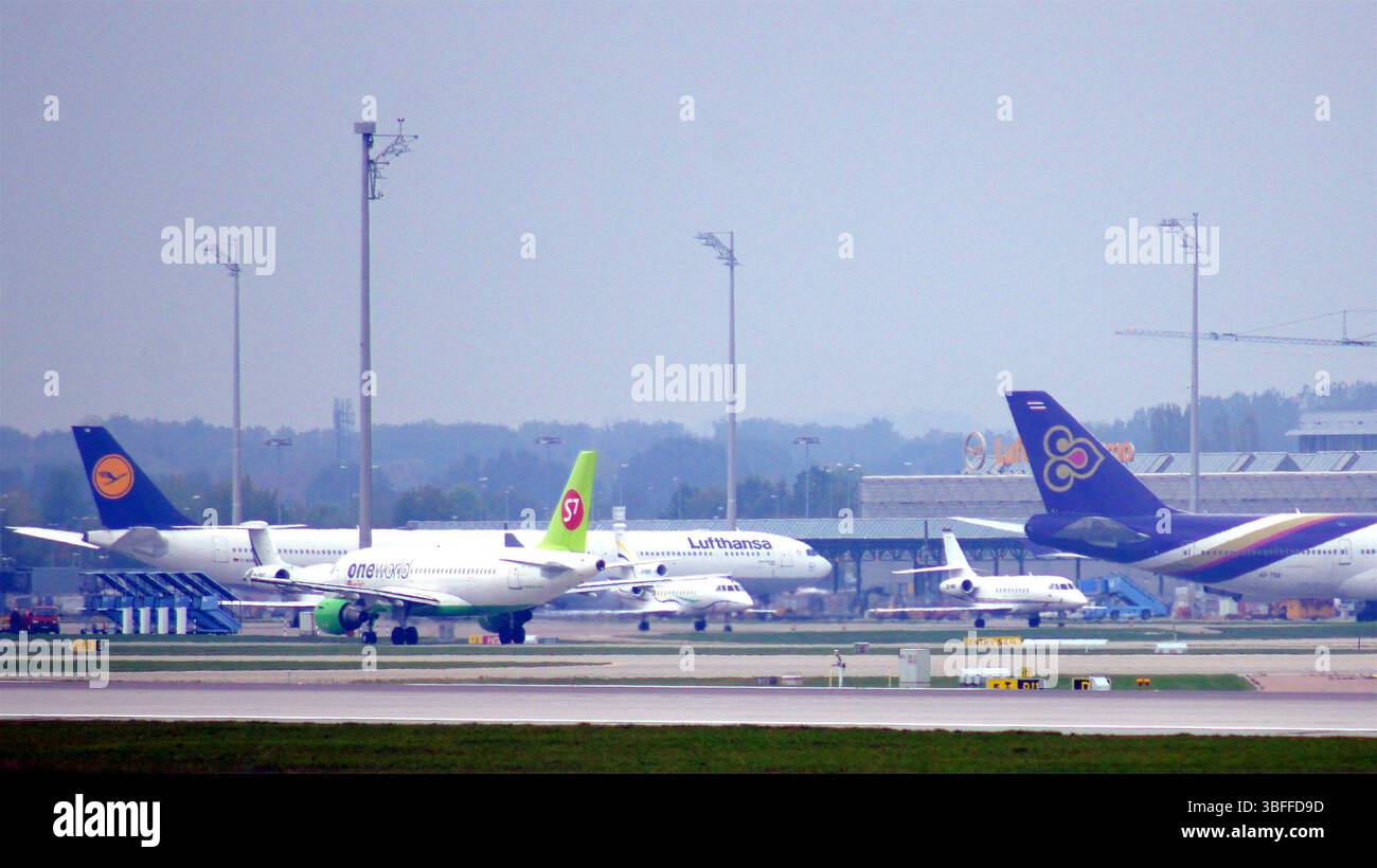 München, 11. Oktober 2015: Vorfeld- und Terminalansicht Stockfoto