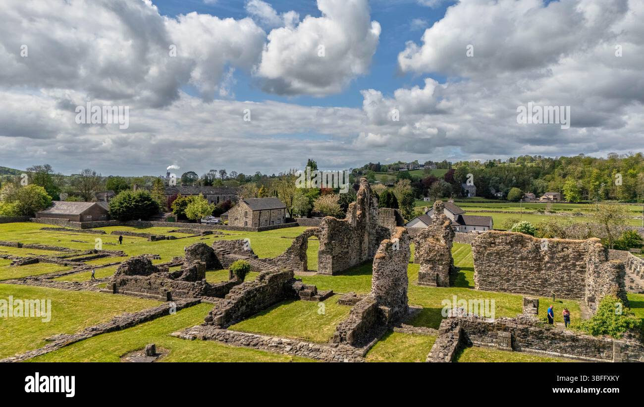 1149 errichtete das denkmalgeschützte und geplante Ancient Monument Sawley Abbey der Zisterziensermönche im Dorf Sawley, Lancashire Stockfoto