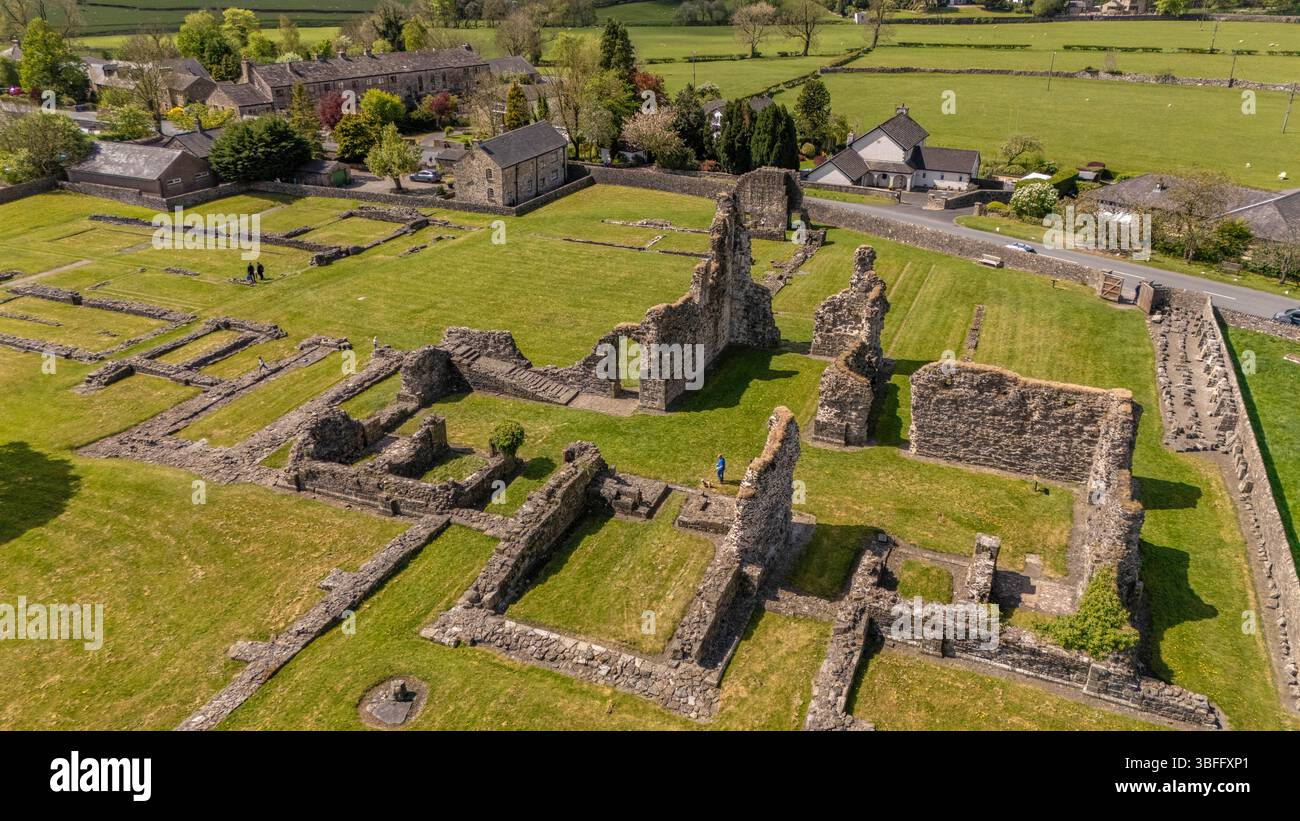1149 errichtete das denkmalgeschützte und geplante Ancient Monument Sawley Abbey der Zisterziensermönche im Dorf Sawley, Lancashire Stockfoto