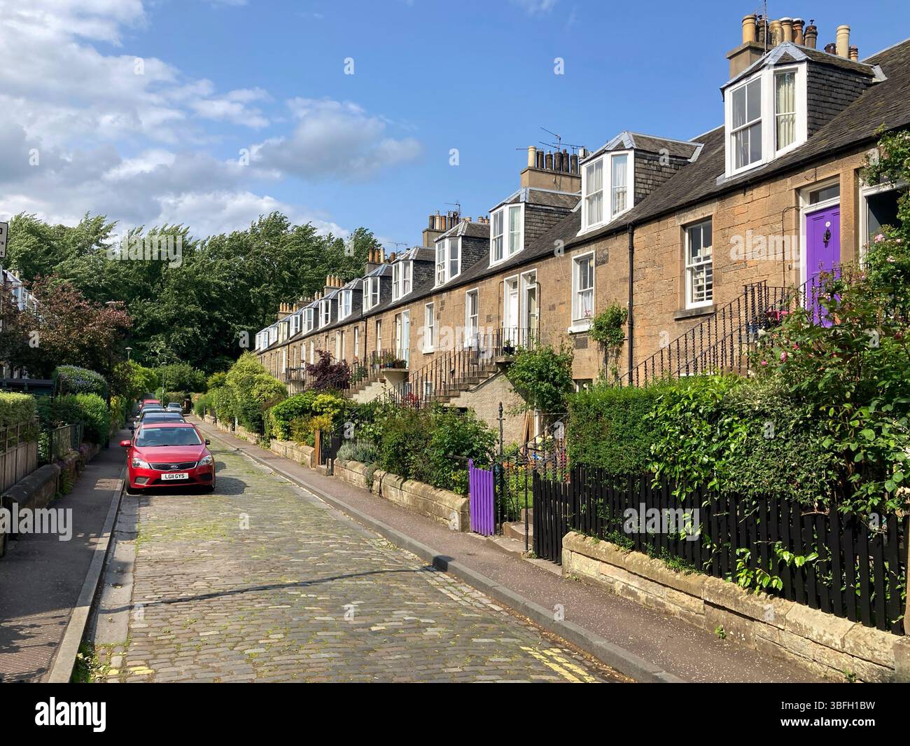 Stockbridge Kolonien, traditionelle Wohnhäuser, Edinburgh Schottland - Smartphone-aufgenommenes Stockfoto