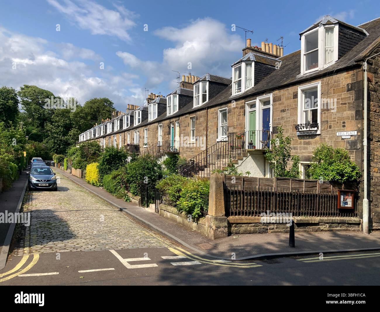 Stockbridge Kolonien, traditionelle Wohnhäuser, Edinburgh Schottland - Smartphone-aufgenommenes Stockfoto