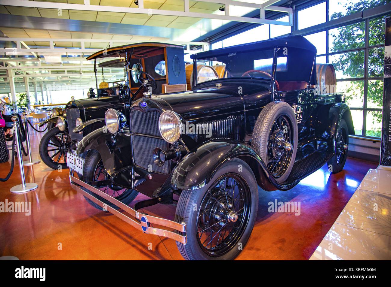 Vintage-Sammlung des Weinguts Bodegas Bouza, Montevideo, Uruguay, Südamerika Stockfoto