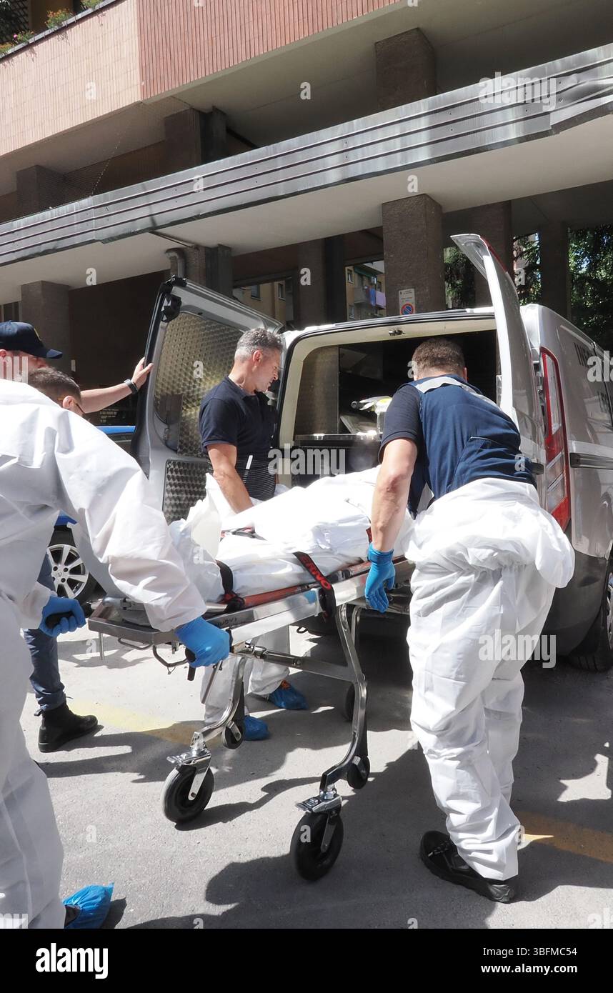 Bologna, Italien. Juni 2025. Bologna, Italia - Cronaca - 2 Giugno 2025 - Duplice omicidio coppia Gay auf der piazza DellÕUnitˆ - (Foto Michele Nucci/LaPresse) News - Bologna, Italien - 02. Juni 2025 - Doppelmord an schwulen Paaren auf der Piazza DellÕUnitˆ - (Foto Michele Nucci/LaPresse) Credit: LaPresse/Alamy Live News Stockfoto