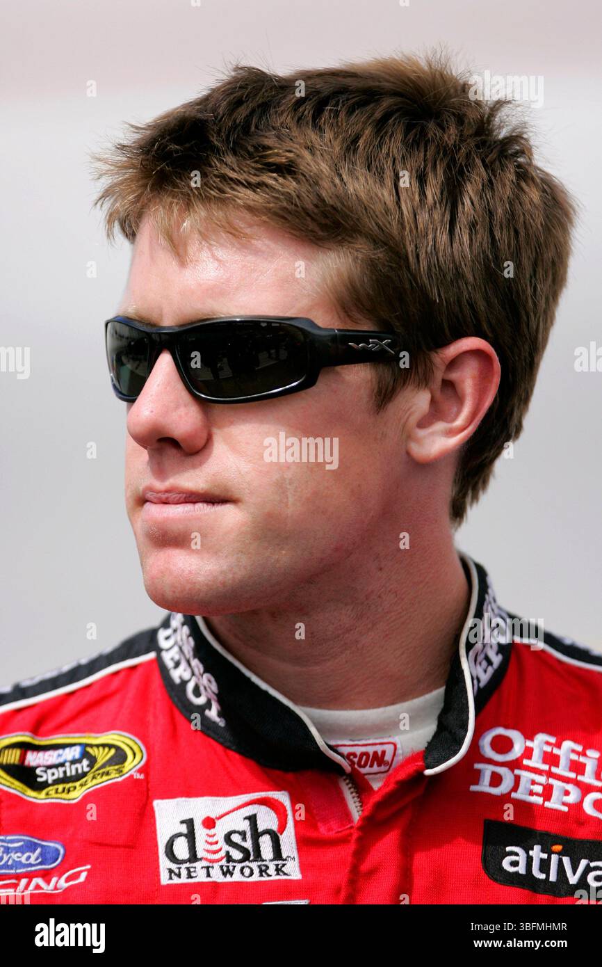 Bristol, TN, USA. August 2008. Bristol, TN - 23. August 2008: Carl Edwards während der Qualifikation für den Sharpie 500 auf dem Bristol Motor Speedway in Bristol, TN. (Kreditbild: © Walter G. Arce Sr./ASP via ZUMA Press Wire) NUR REDAKTIONELLE VERWENDUNG! Nicht für kommerzielle ZWECKE! Stockfoto