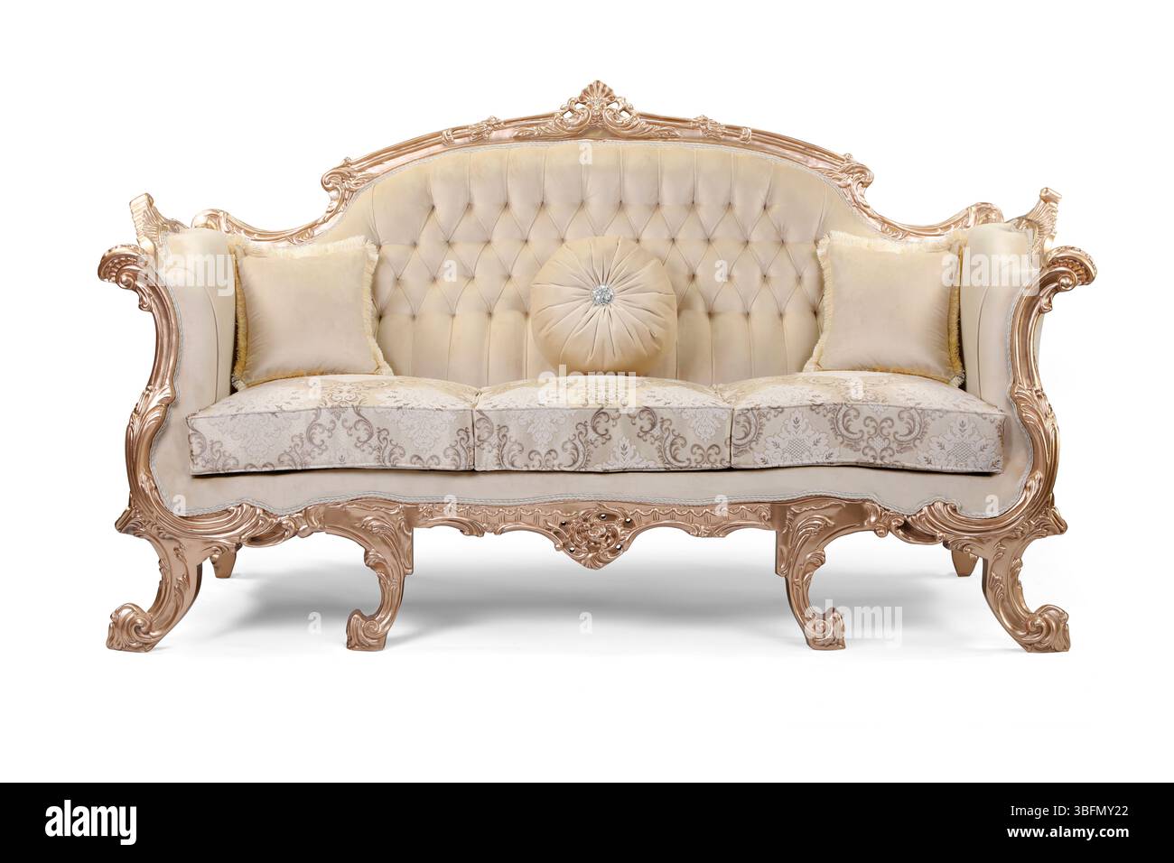 Klassisches Sofa isoliert auf weißem Hintergrund. Vorderansicht Stockfoto
