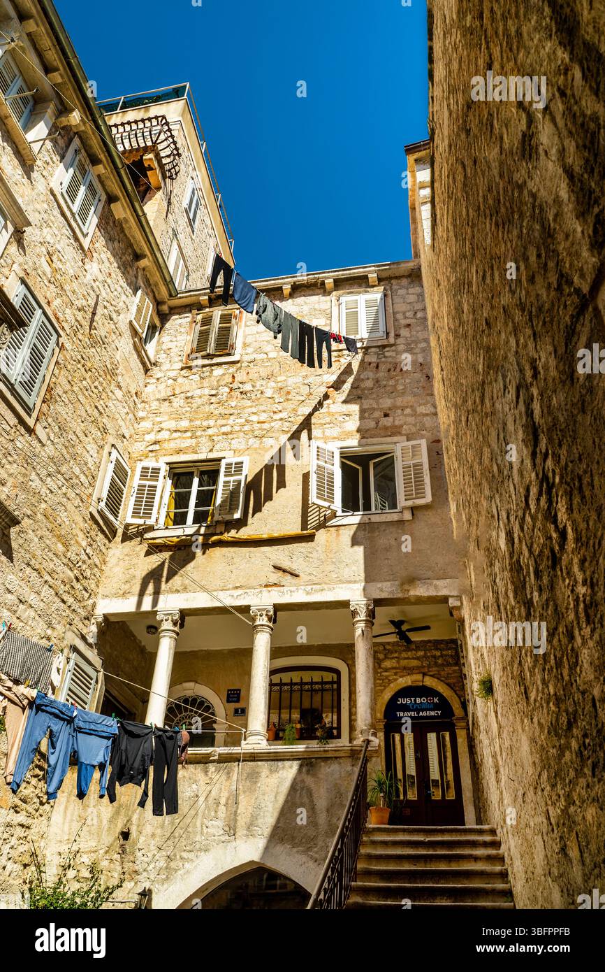 Wäschetag in Split, Kroatien. Stockfoto