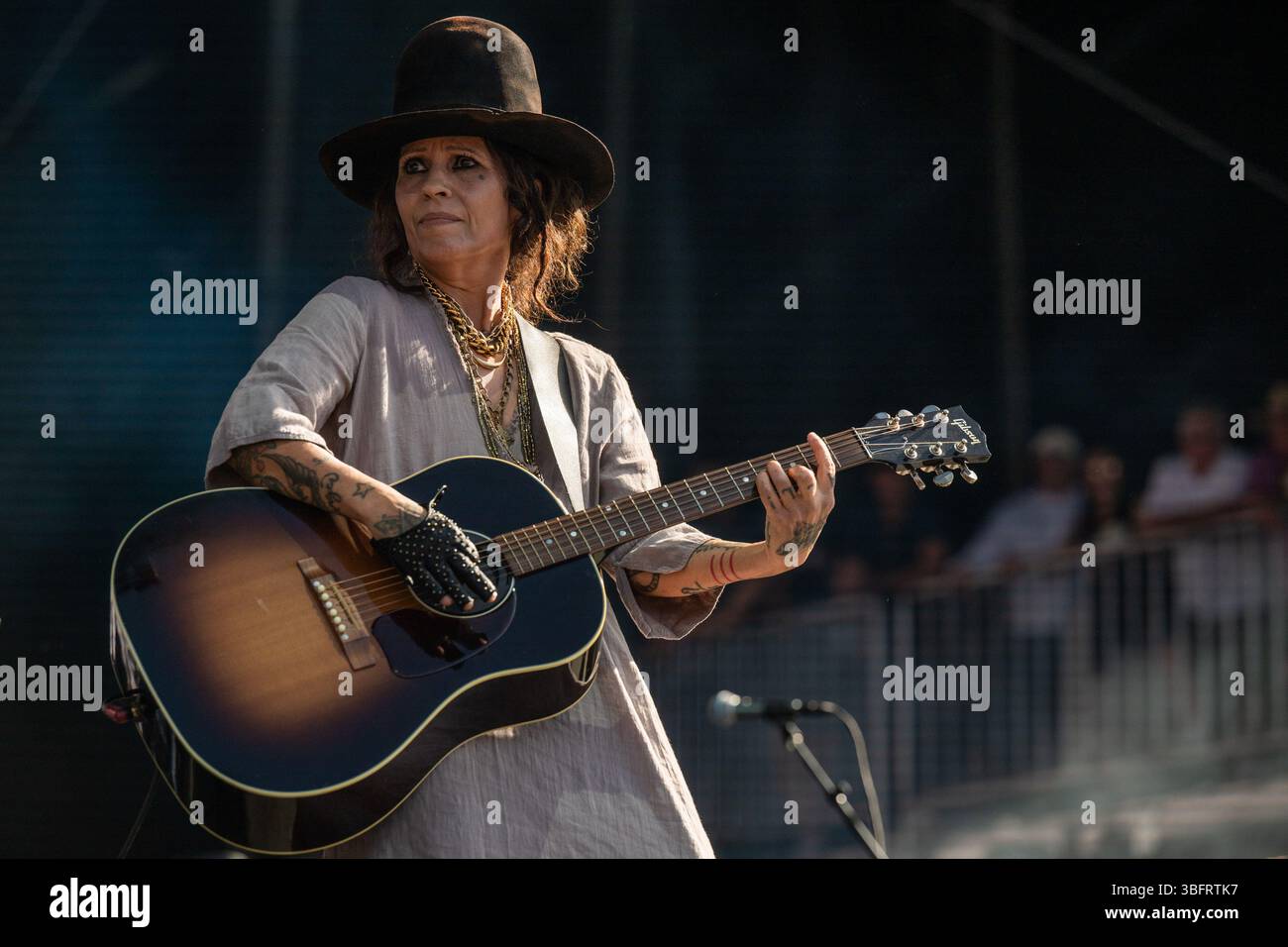 Linda Perry von 4 Non Blondes tritt am 2. Tag des BottleRock Napa Valley Music Festivals auf der Napa Valley Expo auf. (Foto nach Bildbereich/SOPA Images/SIPA USA) Stockfoto