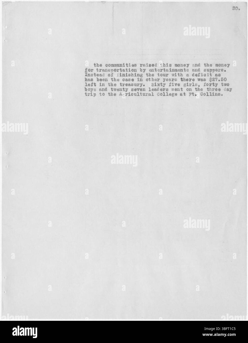 In diesem Abschnitt wird die Rolle des Erweiterungsdienstes bei der Unterstützung und Beratung lokaler Landwirte im Washington County beschrieben. Er hebt die Auswirkungen der Bildungsarbeit auf die Effizienz der landwirtschaftlichen Betriebe und die Einführung neuer landwirtschaftlicher Technologien hervor. Stockfoto
