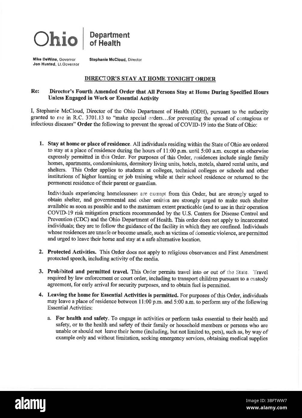 Dieser Beschluss des Direktors, unterzeichnet am 27. Januar 2021, schreibt vor, dass alle Einwohner von Ohio während bestimmter Zeiten zu Hause bleiben, außer für wichtige Arbeiten oder Aktivitäten, als Reaktion auf die anhaltende COVID-19-Pandemie. Stockfoto