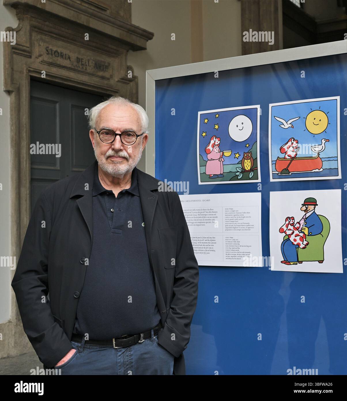 Mailand, Italien in der Pinacoteca di Brera in Mailand im Cortile d'Onore die Ausstellung „Happy Birthday Linus. 1965-2025: 60 Jahre Autorencomics in Mailand. Mit einer Hommage an Altan' auf dem Foto: Altan (Francesco Tullio) Stockfoto