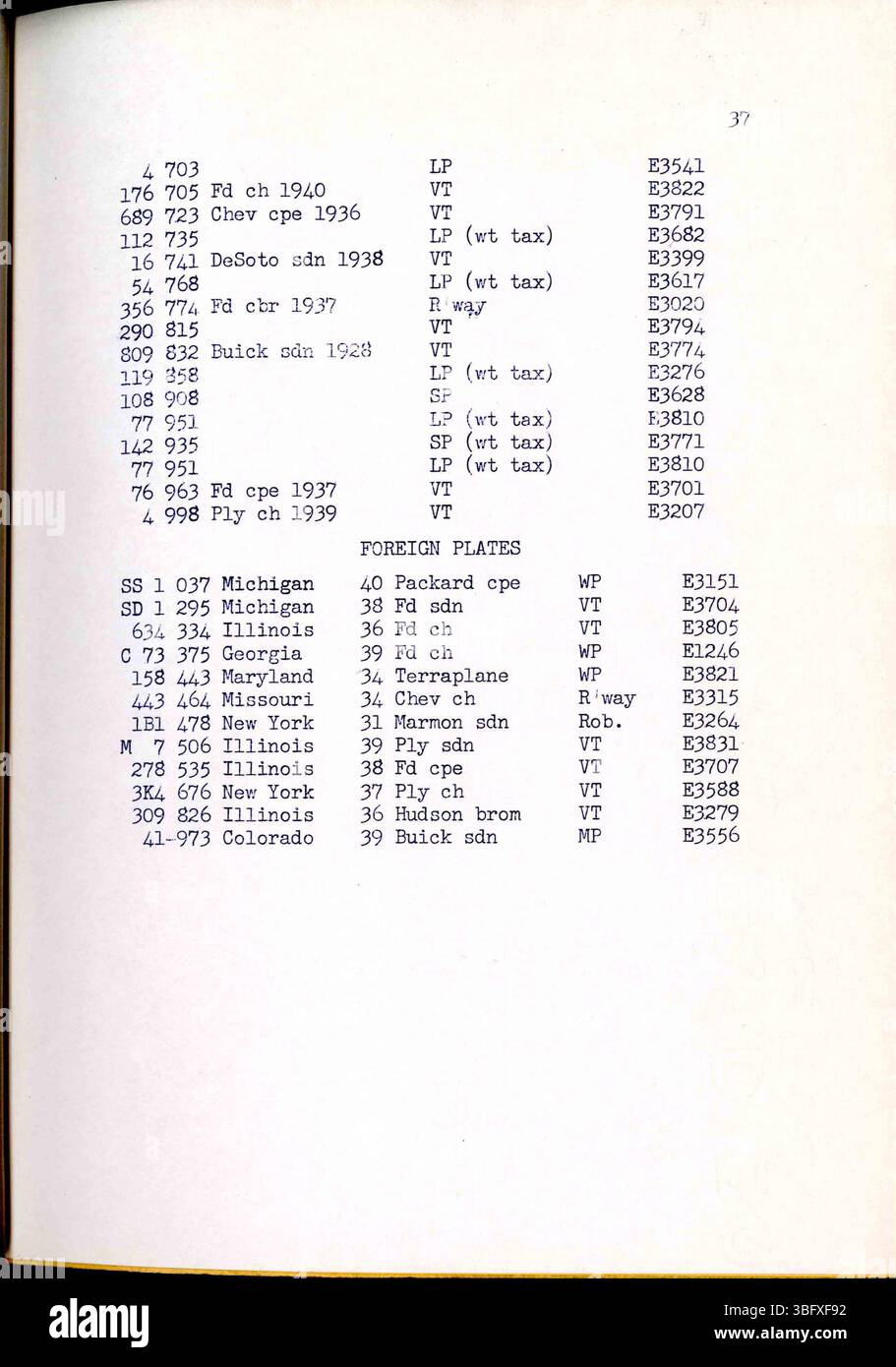 Der Indiana Law Enforcement Digest vom Januar 1940 enthält aktuelle Informationen zu den Bemühungen der Staatspolizei, Kriminalitätszahlen und Personen, die von Behörden gesucht werden. Stockfoto