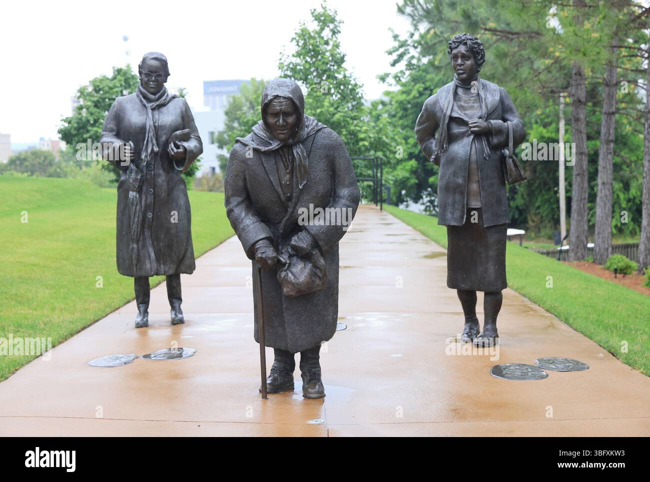 Das National Memorial for Peace and Justice in Montgomery, Alabama, dokumentiert die aktivste Ära des RassenterrorLynchens von 1877 bis 1950, USA Stockfoto