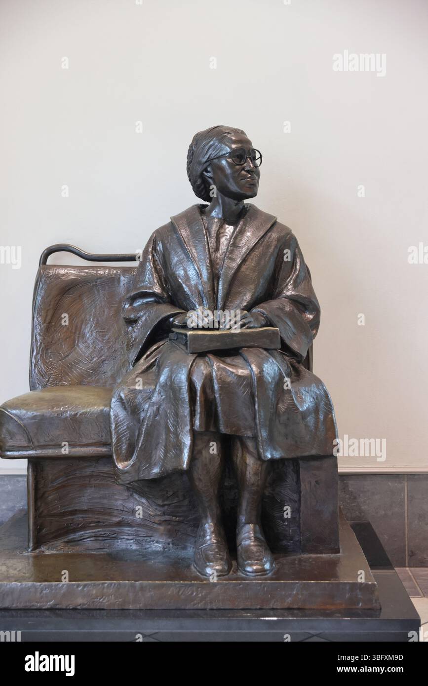 Rosa Parks wurde am 1. Dezember 1955 im Montgomery-Bus verhaftet, weil sie sich weigerte, ihren Sitz einer weißen Person zu überlassen, was zum 391-tägigen Boykott führte. Stockfoto