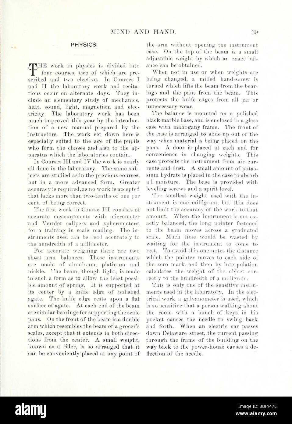 Diese Seite aus der Mai-Ausgabe 1898 von *Mind and Hand* (Band 4, Nummer 1) stellt Themen zur intellektuellen und manuellen Entwicklung vor und hebt Bildungstheorien und Praktiken der Zeit hervor. Stockfoto