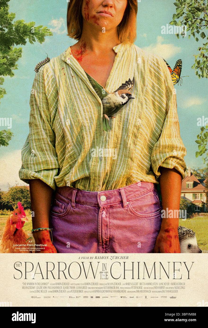 Der Spatz im Kamin (2024) von Ramon Zürcher mit Maren Eggert, Britta Hammelstein und Andreas Döhler. Die starken Persönlichkeitsunterschiede zwischen den Schwestern Karen und Jule werden deutlich, wenn ihre Familien zu einer Geburtstagsfeier zusammenkommen. US-Poster NUR FÜR REDAKTIONELLE ZWECKE. Quelle: BFA / Filmbewegung Stockfoto