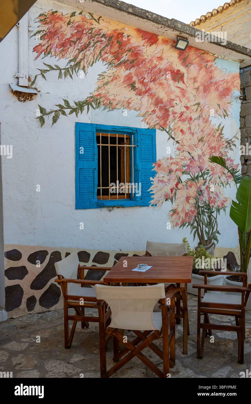 Floral Street Art, Porto Palermo, Albanien Stockfoto