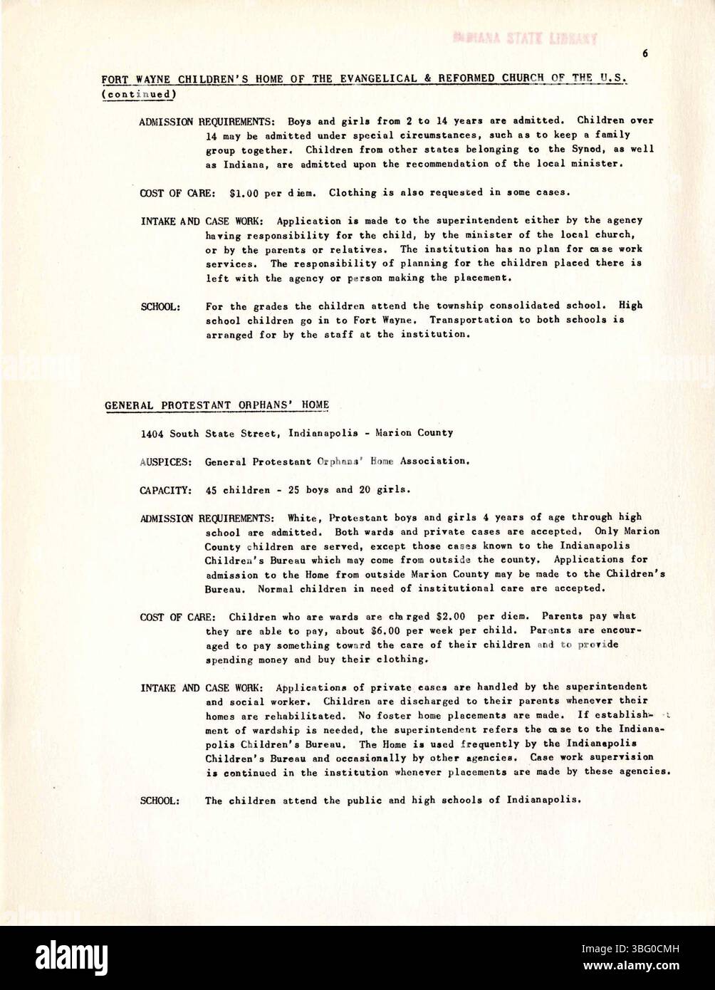 Seite 7 des Verzeichnisses der Kinderbetreuungseinrichtungen von 1949 in Indiana, in dem verschiedene Einrichtungen aufgeführt sind, die Kinderbetreuungseinrichtungen anbieten. Das Verzeichnis wurde von der Children’s Division, Indiana Department of Public Welfare, zusammengestellt und konzentriert sich auf Kinderfürsorgedienste. Stockfoto