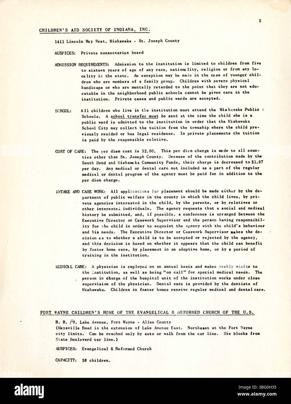 Seite 6 des Verzeichnisses der Kinderbetreuungseinrichtungen von 1949 in Indiana, in dem verschiedene Einrichtungen der Kinderfürsorge aufgeführt sind, die Dienstleistungen für bedürftige Kinder anbieten. Zusammengestellt von der Children’s Division, Indiana Department of Public Welfare. Stockfoto