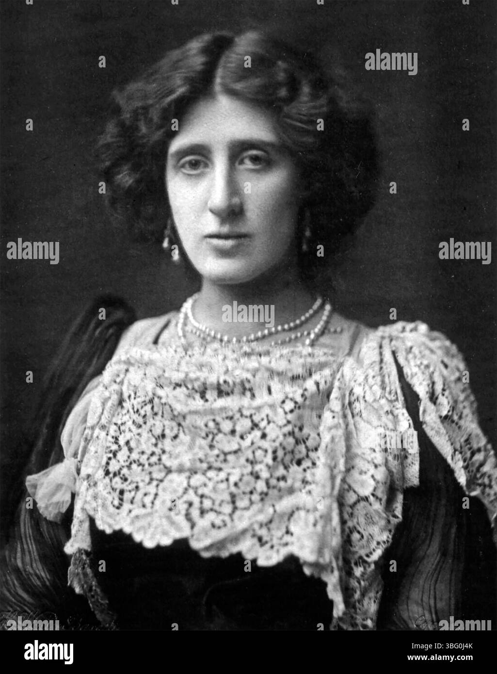 OTTOLINE MORRELL ( 1873–1938) englische Aristokratin und Gesellschafterin um 1902 Stockfoto