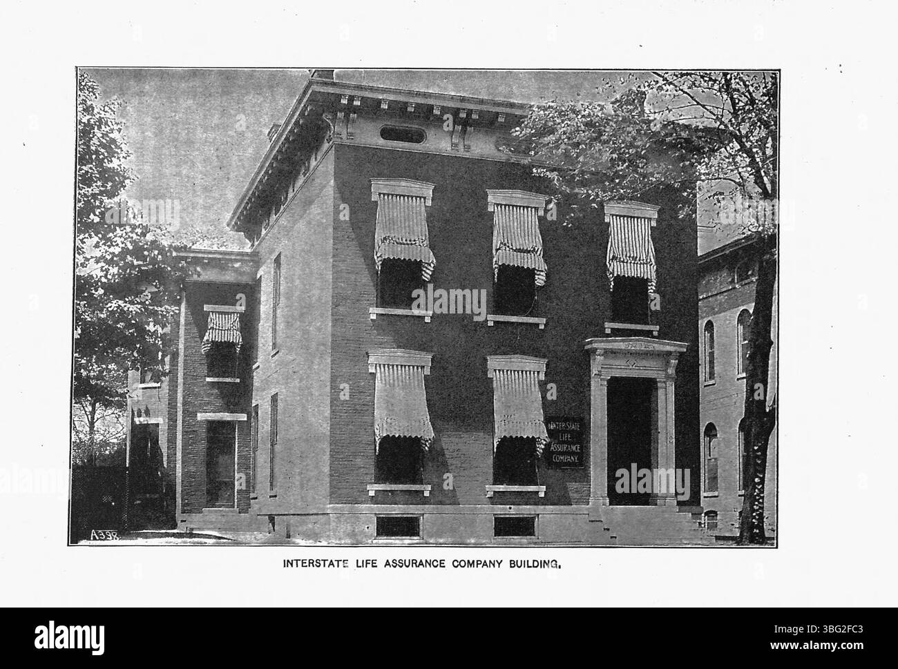 Seite 240 des Hyman's Handbook of Indianapolis von 1907 befasst sich mit mehr als 300 Illustrationen mit der Entwicklung Indianapolis. Der Band wurde von Max R. Hyman herausgegeben und enthält einen Index als Referenz. Stockfoto