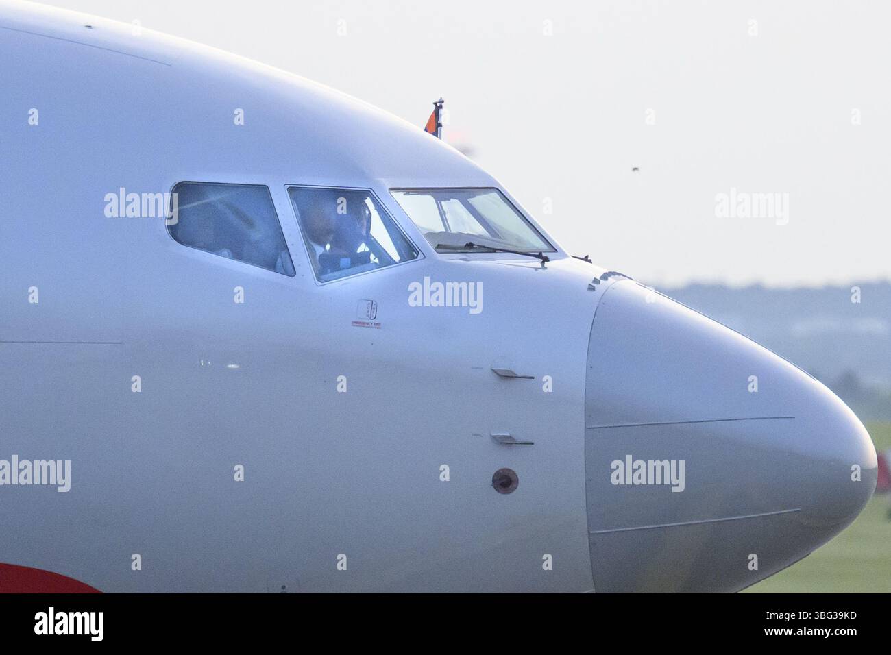 Praag, Niederlande, 2025 03.06.2019 20:58:56 PRAG, 03-06-2025, Flughafen Václav Havel PragueKönig Willem Alexander und Königin Máxima besuchen die Tschechische Republik auf Einladung des Präsidenten. FOTO: NLBeeld/Patrick van EmstIn dem Foto: Ankunft des Königspaares am Flughafen Václav Havel Prag Credit: NL Beeld / Patrick van EMST Stockfoto