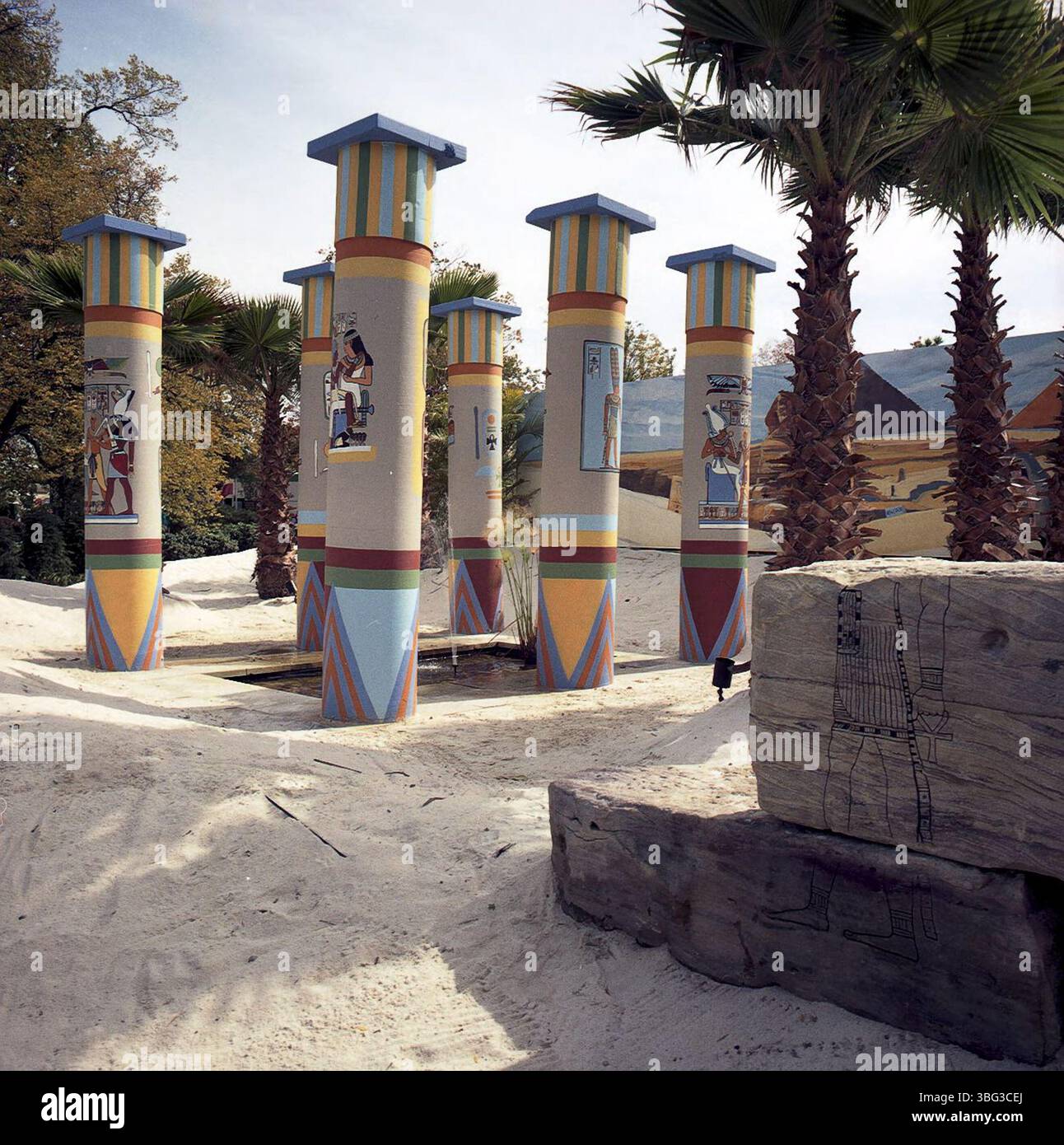 Die Ameriflora '92-Ausstellung im Franklin Park, Ohio, fand vom 20. April bis 12. Oktober 1992 statt und zeigte verschiedene Blumenkunst und Gärten aus der ganzen Welt. Stockfoto