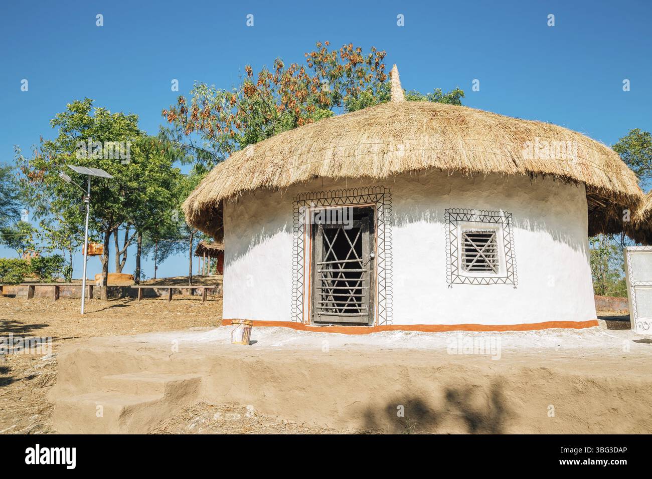 Indisches Folklore-Dorf Shilpgram, traditionelles Haus in Udaipur, Indien, Asien Stockfoto