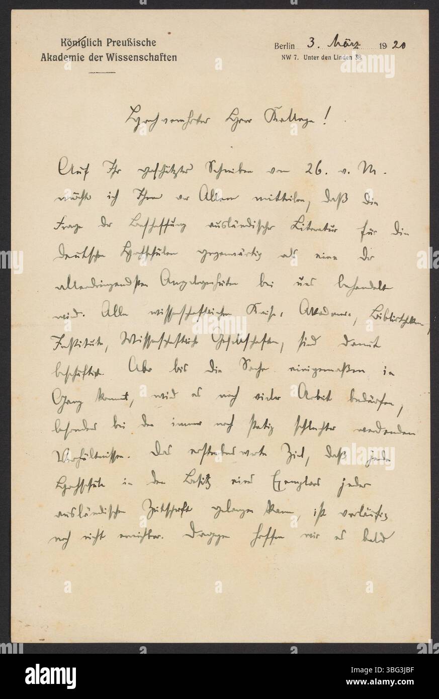 Max Planck, Nobelpreisträger für Physik, schreibt an Georg Bredig über die Einführung eines neuen Leihdienstes für fremdsprachige wissenschaftliche Zeitschriften. Dieser Dienst wird vom Zentralamt für wissenschaftliche Berichterstattung eingerichtet. Stockfoto