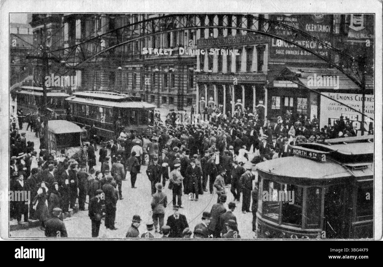 1910 wurde die South High Street in Columbus, Ohio, Schauplatz eines Straßenbahnstreiks, der den Großteil des Sommers dauerte. Der Streik wurde gewalttätig, was zur Intervention der Ohio National Guard führte. Der Streik endete am 18. Oktober 1910 nach einer langen Periode der Spannungen. Stockfoto