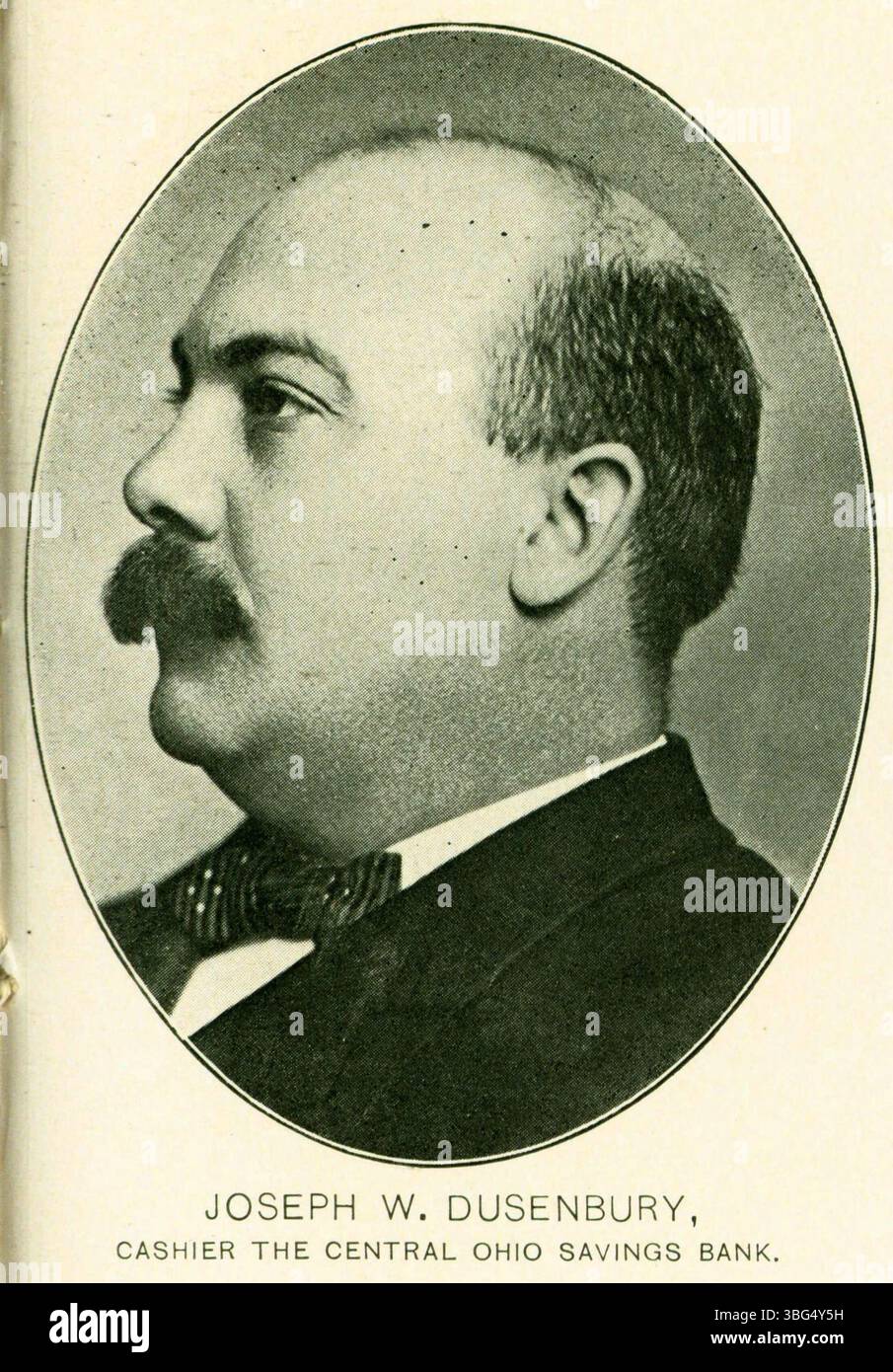 Ein Porträt von Joseph W. Dusenbury (1858–1936) aus dem Jahr 1901, der zusammen mit seinem Bruder will den Olentangy Park, den Minerva Park und mehrere Theater in Columbus verwaltete. Er war auch an der Columbus Bill Posting Co. Beteiligt und hatte eine bedeutende Rolle in der lokalen Unterhaltung. Stockfoto