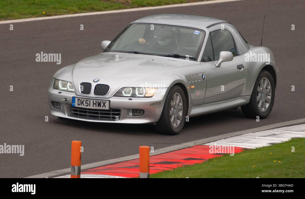 Z3, BMW, bayerischer Automobilhersteller, Roadster, 3Ltr., 2 Sitzer, 2 Türer, 2001, Built America, South Carolina, Werk, Spartanburg, Renntag Cadwell Park. Stockfoto