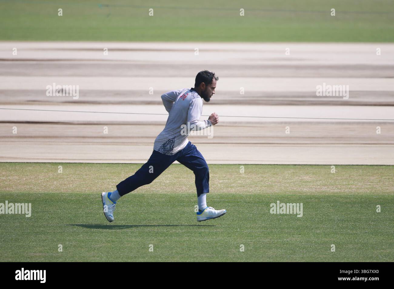 Mushfiqur Rahim als Bangladesch-Team nimmt am 2. Oktober im Zahur Ahmed Chowdhury Stadium (ZACS) in Sagorika, Chattogram, Bangladesch Teil Stockfoto