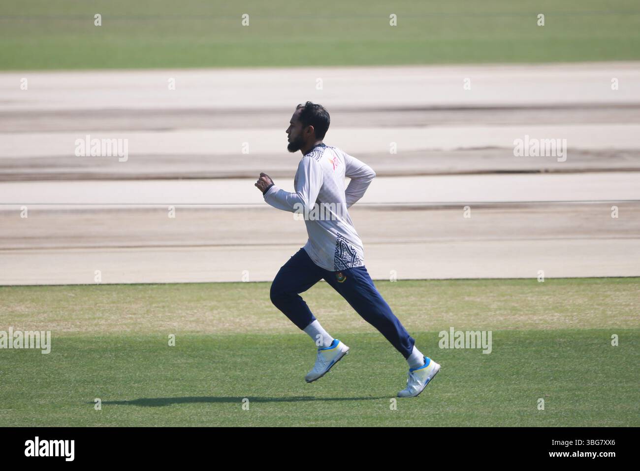 Mushfiqur Rahim als Bangladesch-Team nimmt am 2. Oktober im Zahur Ahmed Chowdhury Stadium (ZACS) in Sagorika, Chattogram, Bangladesch Teil Stockfoto