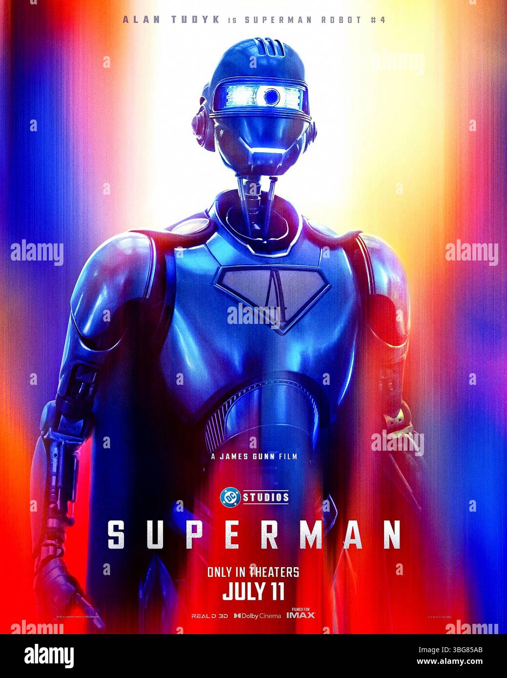 Superman (2025) unter der Regie von James Gunn mit Alan Tudyk als Superman Robot #4, einer von Supermans Roboterassistenten, entwickelt, um die Erde zu schützen und Supermans Mission zu unterstützen, während das DC-Universum mit neuen Verbündeten und fortschrittlicher Technologie erweitert wird. NUR FÜR REDAKTIONELLE ZWECKE des Posters mit US-Schriftzeichen. Quelle: BFA / Warner Bros Stockfoto