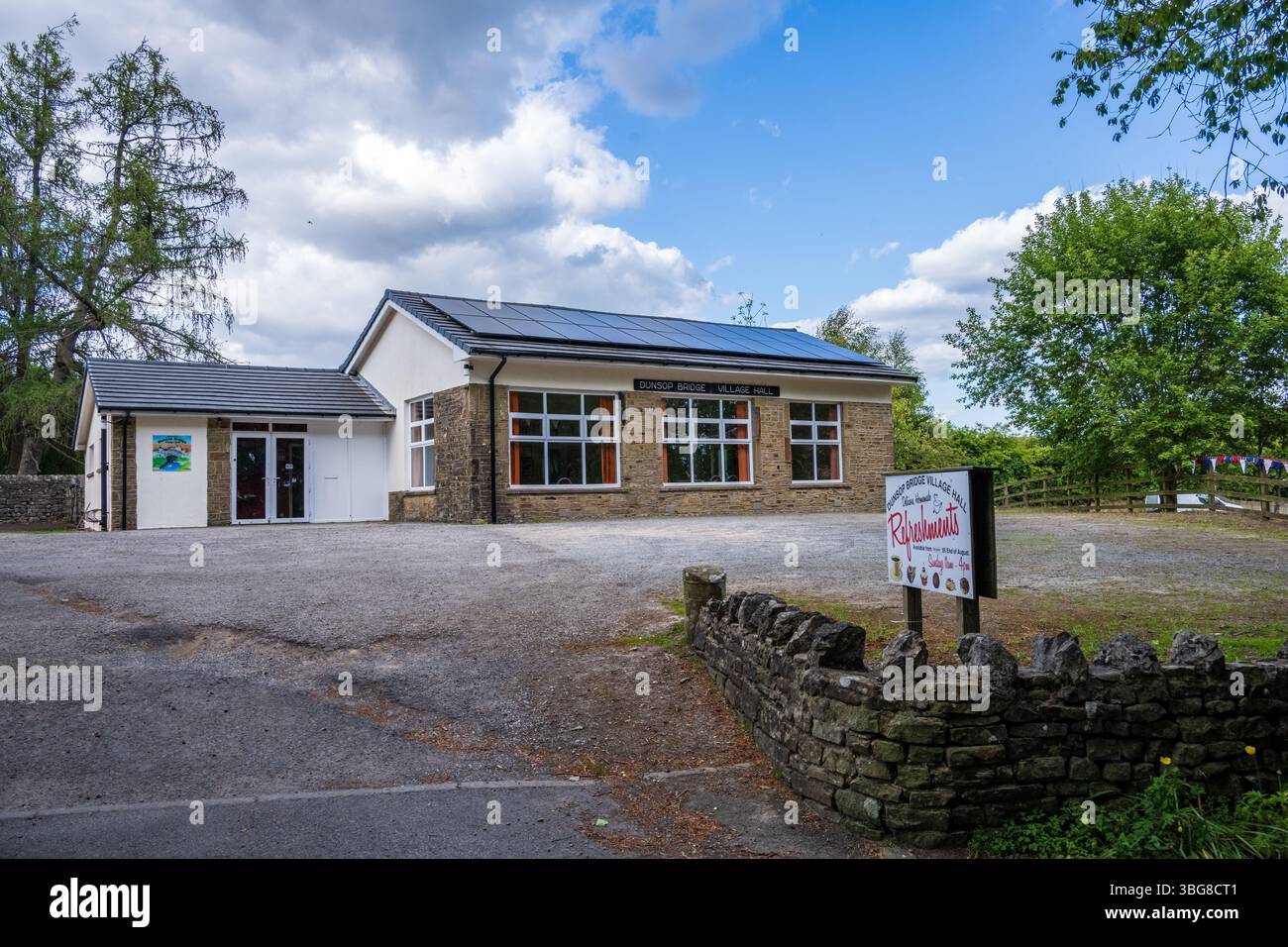 Dunsop Bridge Village Halli in der Gemeinde Bowland Forest im Stadtteil Ribble Valley, Lancashire, England, Stockfoto