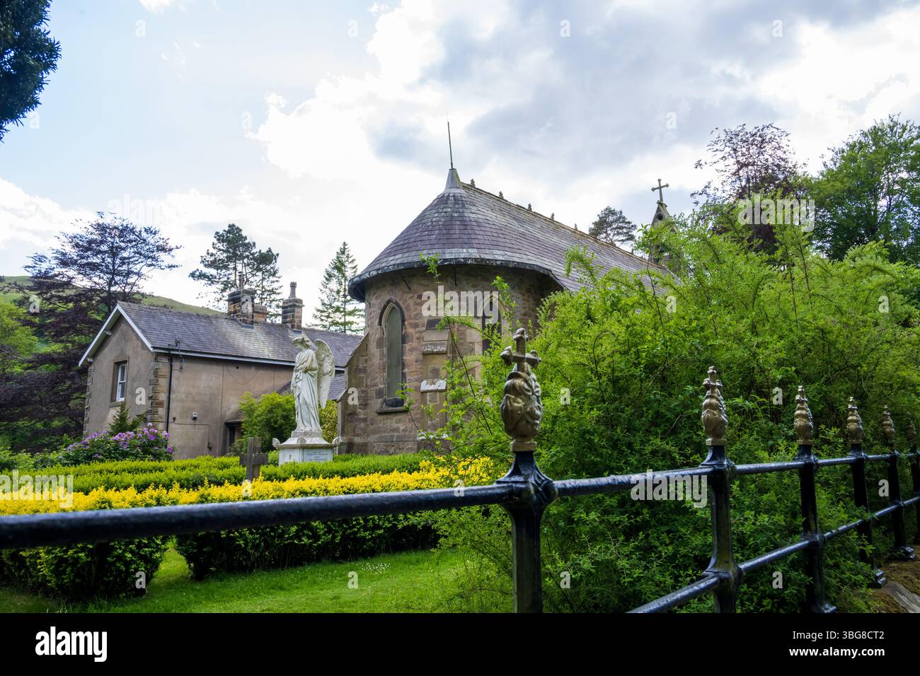 Die Pfarrei Our Lady of the Valley St. Hubert's Catholic Church Dunsop Bridge im Stadtteil Ribble Valley, Lancashire, England, Stockfoto