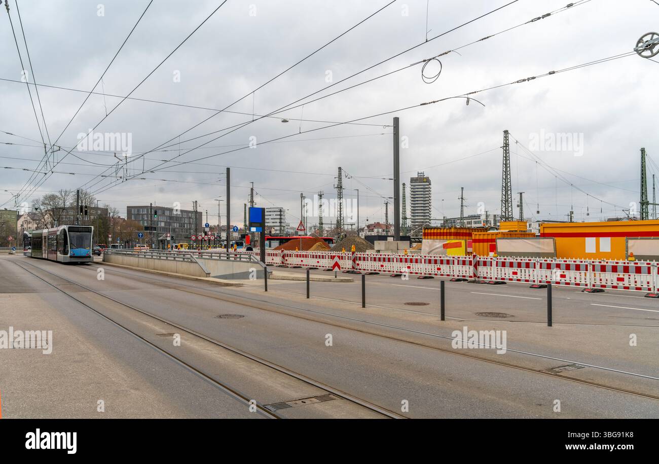 Urbane Landschaft mit Baugrundstück in Ulm, einer Stadt im Südwesten Deutschlands Stockfoto