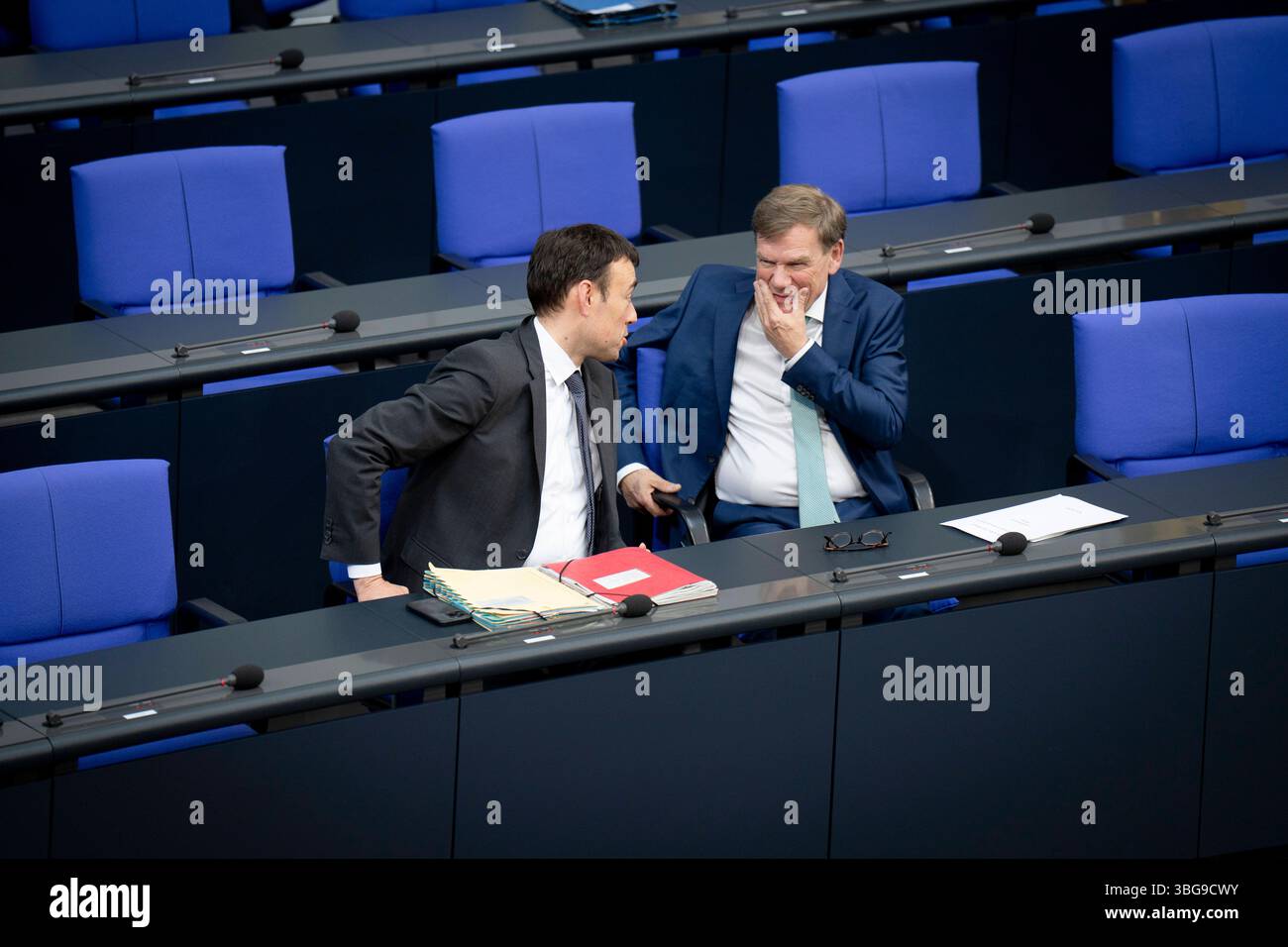 Johann Wadephul, Bundesaußenminister, Nils Schmid Sitzung, Bundestag, Plenum, Johann Wadephul, Bundesaußenminister, Nils Schmid Berlin Berlin GER *** Johann Wadephul, Bundesaußenminister, Nils Schmid Session, Bundestag, Plenum, Johann Wadephul, Bundesaußenminister Nils Schmid Berlin Berlin GER Stockfoto
