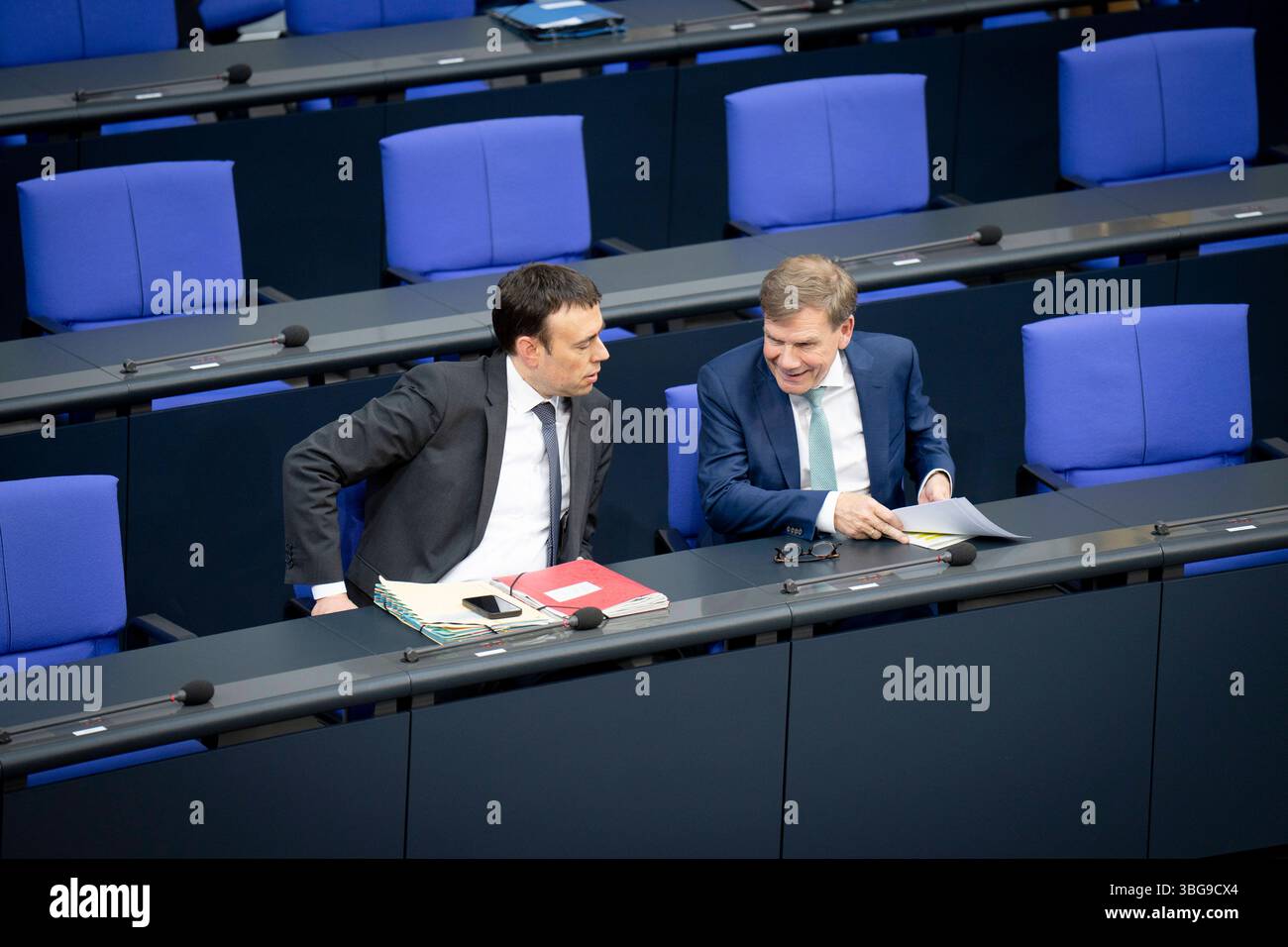 Johann Wadephul, Bundesaußenminister, Nils Schmid Sitzung, Bundestag, Plenum, Johann Wadephul, Bundesaußenminister, Nils Schmid Berlin Berlin GER *** Johann Wadephul, Bundesaußenminister, Nils Schmid Session, Bundestag, Plenum, Johann Wadephul, Bundesaußenminister Nils Schmid Berlin Berlin GER Stockfoto
