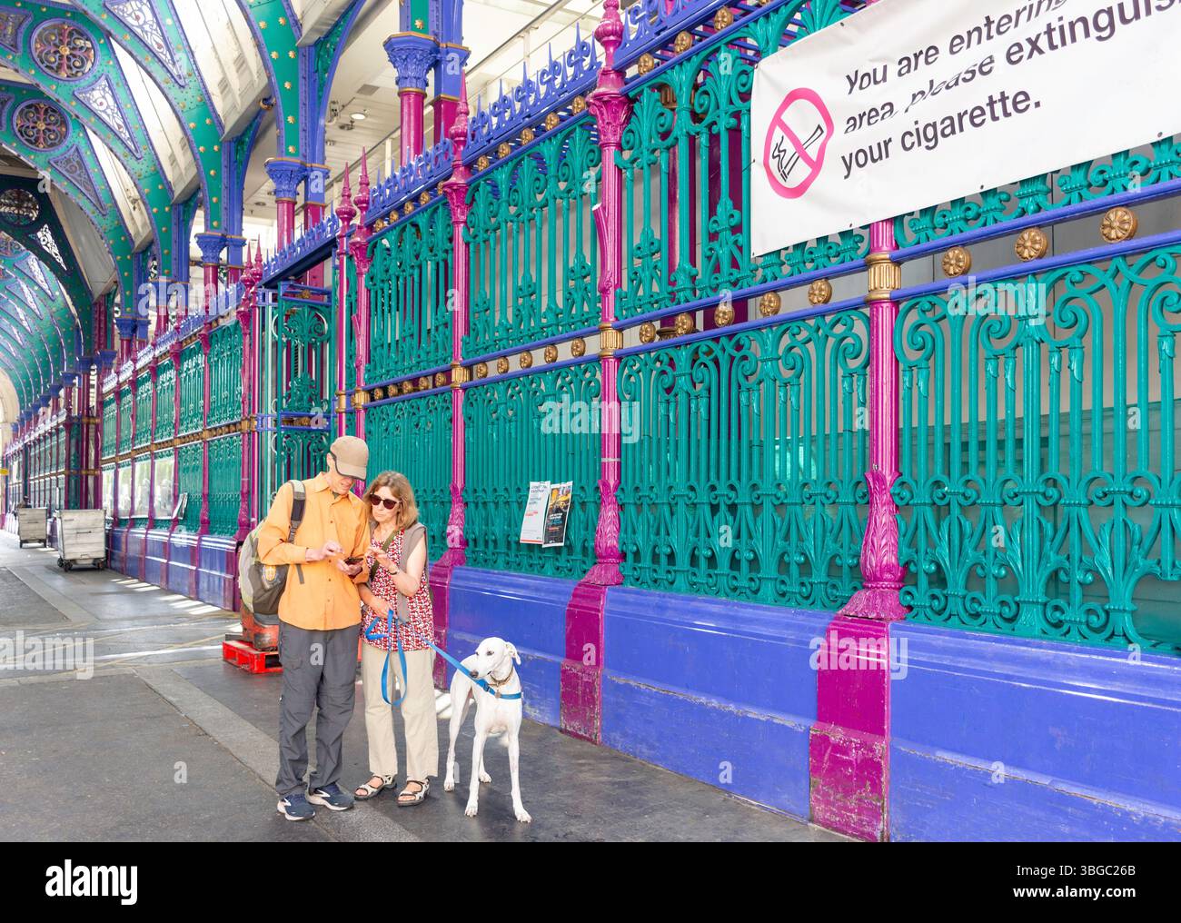 Innenraum des Smithfield Market, West Smithfield, City of London, Greater London, England, Vereinigtes Königreich Stockfoto