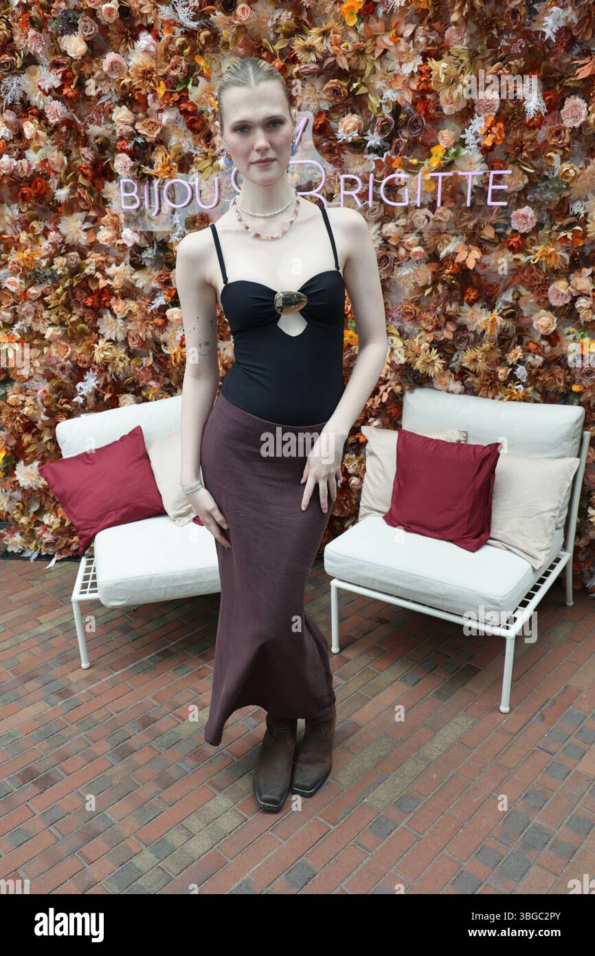BIJOU BRIGITTE HERBST-WINTER 2025 04.06.2025 , Präsentation der Bijou Brigitte Kollektion Herbst und Winter 2025 in der Rudoplhs Eventlocation, Hamburg, 04.06.2025 *** BIJOU BRIGITTE HERBST WINTER 2025 04 06 2025 , Präsentation der Bijou Brigitte Herbst und Winter 2025 Kollektion an der Rudoplhs Eventlocation, Hamburg, 04 06 2025 Copyright: XEventpressxBecherx Stockfoto
