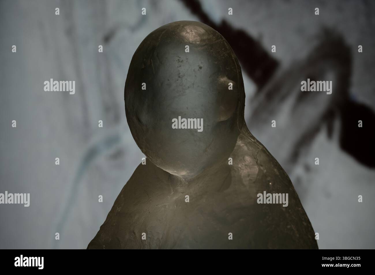 Leiko Ikemuras ohne Gesicht im Museum of Contemporary Art Tokyo Stockfoto