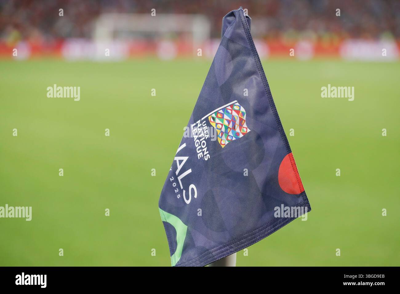 Eckfahne der UEFA Nations League, 4. JUNI 2025 - Fußball / Fußball : Halbfinalspiel der UEFA Nations League zwischen Deutschland 1-2 Portugal in der Münchner Fußball Arena in München. (Foto: Mutsu Kawamori/AFLO) Stockfoto