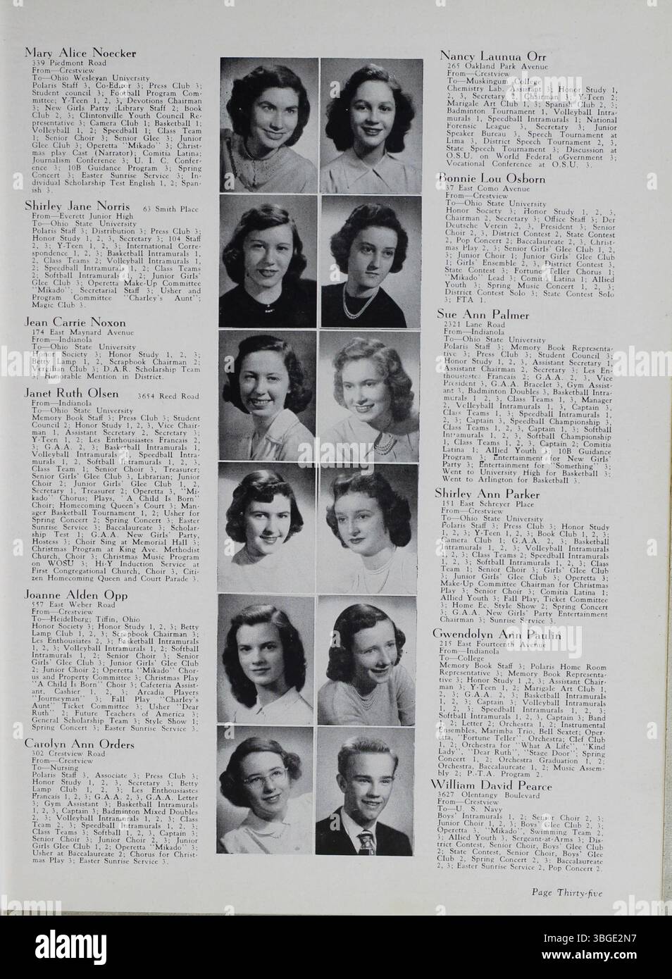 Das 1949 erschienene Memory Book beschreibt die Geschichte der North High School, die ursprünglich 1892-93 erbaut und von Frank L. Packard im romanischen Revival-Stil entworfen wurde. Die Schule zog 1924 in ein neues Gebäude um, wurde 1979 geschlossen und 2012 wieder als Columbus International High School eröffnet. Stockfoto