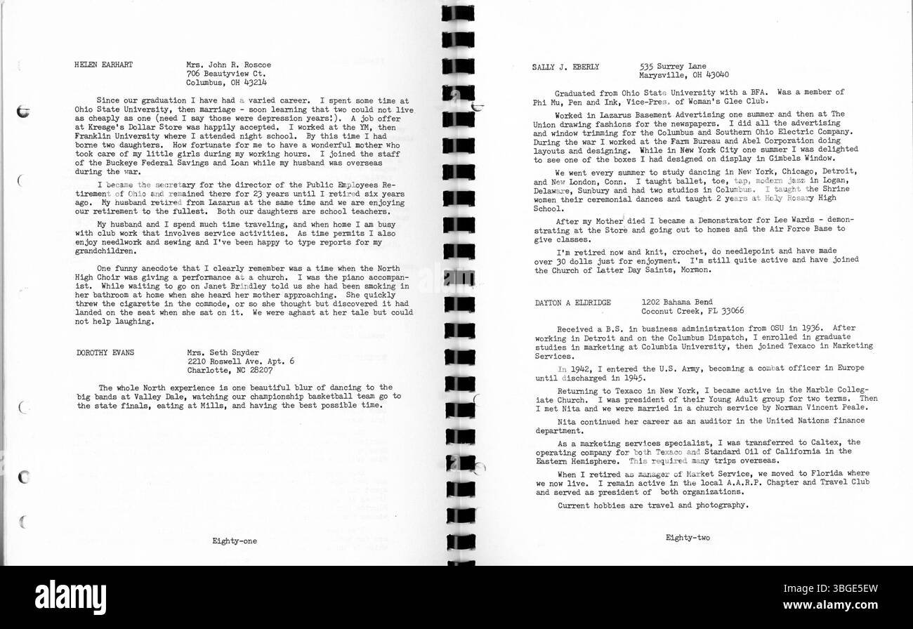 Dieses Heft zum Wiedersehen 1982 erinnert an den 50. Jahrestag der North High School Class von 1932. Es enthält persönliche Briefe und Fotos der Klasse, die ihre Zeit an der North High zeigen. Das erste Gebäude der North High School wurde 1893 errichtet und nach verschiedenen Übergängen wurde die Schule 1979 geschlossen. Sie wurde 2012 als Columbus International High School wiedereröffnet. Stockfoto
