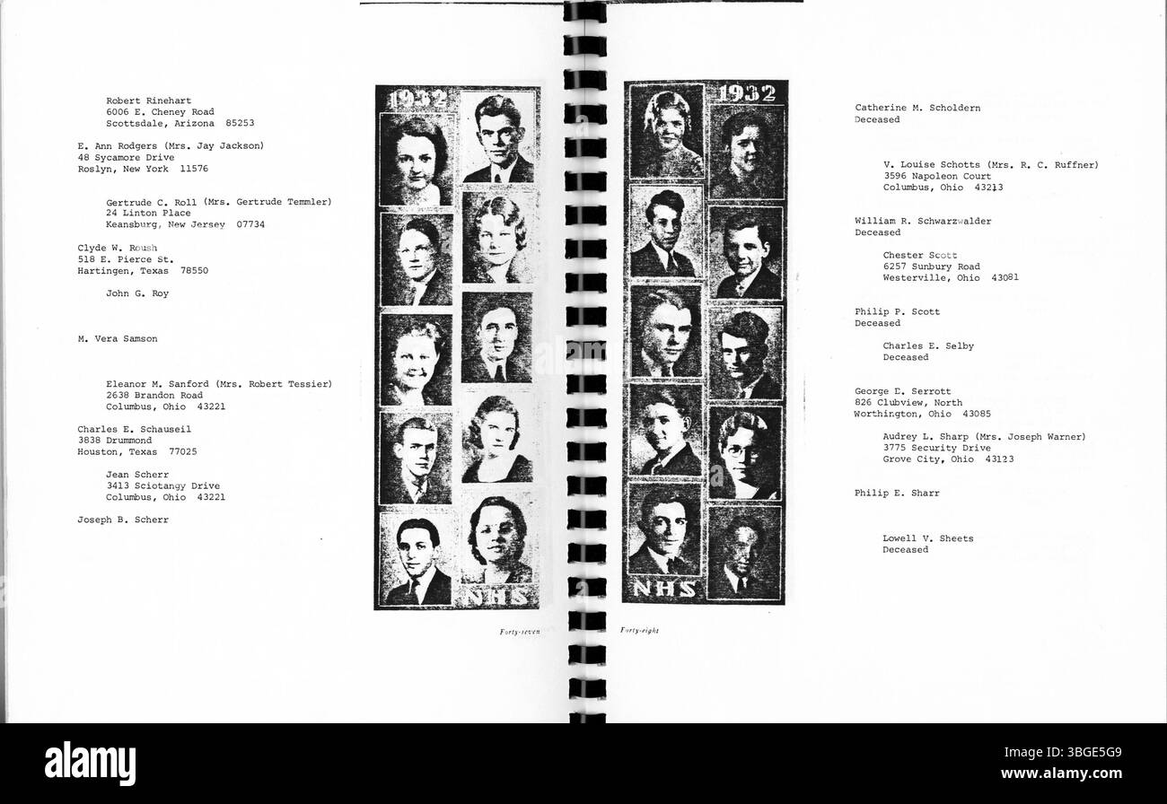 Das Heft zum Wiedersehen 1982 erinnert an den 50. Jahrestag der Klasse 1932 der North High School. Das Heft enthält Fotos und Briefe von Klassenkameraden. Die erste North High School, die von dem Architekten Frank L. Packard entworfen wurde, wurde 1893 an der 100 West 4th Avenue in Columbus, Ohio, gebaut. Es wurde 1924 durch ein neueres Gebäude an der 100 East Arcadia Avenue ersetzt. Die Schule wurde 1979 geschlossen, aber 2012 als Columbus International High School wieder eröffnet. Stockfoto