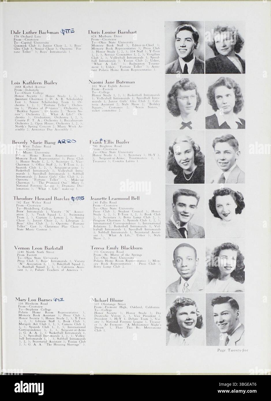 Diese Seite aus dem Jahrbuch „The Memory Book“ von 1947 dokumentiert den Übergang der North High School von ihrem ursprünglichen Gebäude aus dem Jahr 1893 zu einem größeren Gebäude aus dem Jahr 1924. Die Schließung der Schule im Jahr 1979 aufgrund des Rückgangs der Einschreibung und die Wiedereröffnung als Columbus International High School im Jahr 2012 wird ebenfalls hervorgehoben. Stockfoto