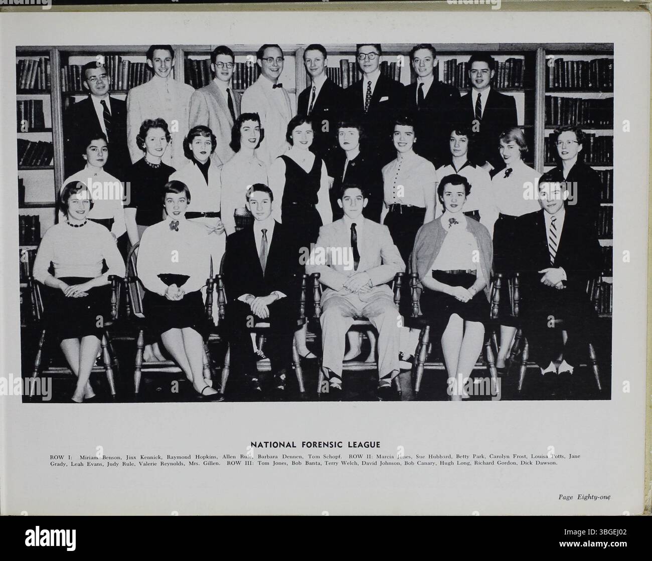 Das Jahrbuch „Memory Book“ von 1956 dokumentiert die Entwicklung der North High School von ihren Anfängen 1893 bis zu ihrer Verlegung im Jahr 1924 und der späteren Wiedereröffnung 2012 als Columbus International High School in Clintonville, Columbus, Ohio. Stockfoto