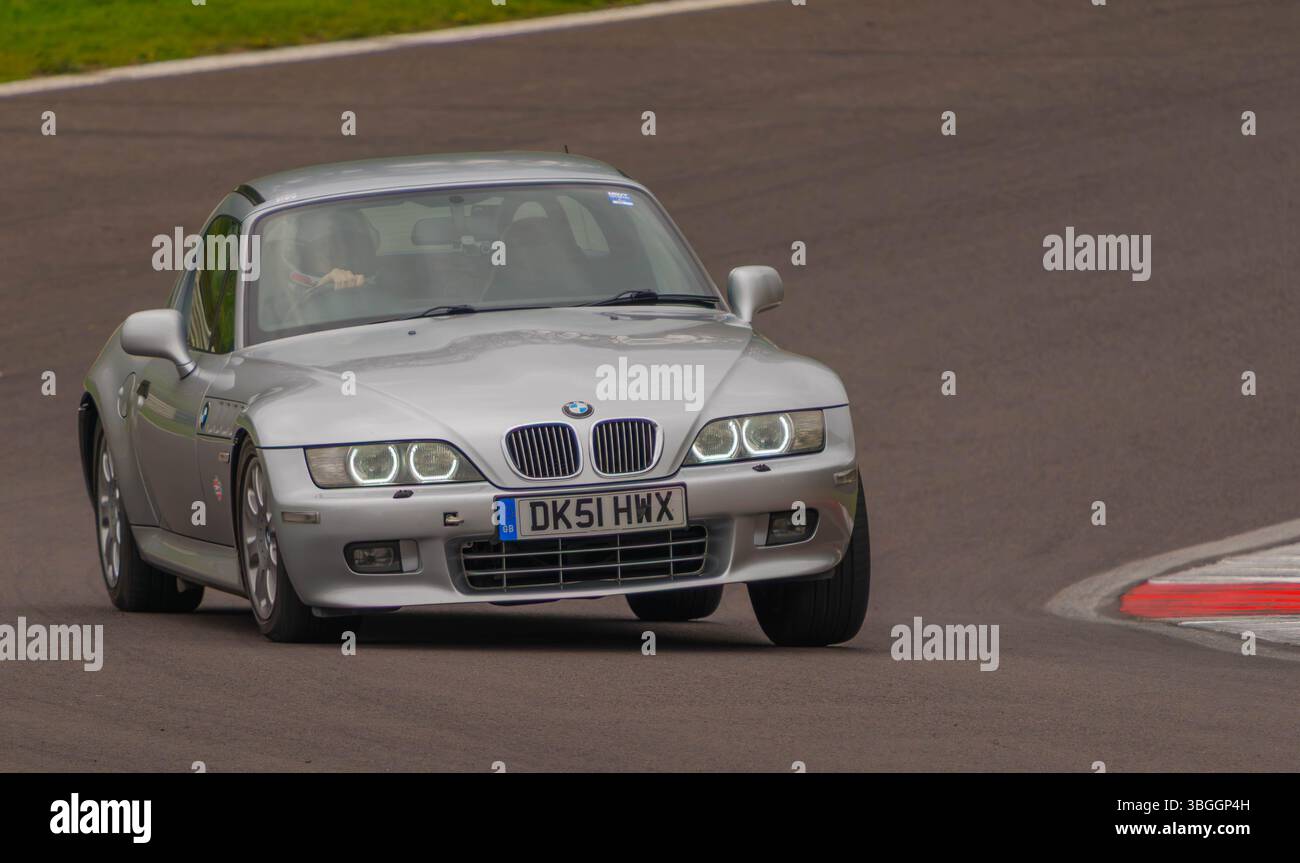Z3, BMW, bayerischer Automobilhersteller, Roadster, 3Ltr., 2 Sitzer, 2 Türer, 2001, Built America, South Carolina, Werk, Spartanburg, Renntag Cadwell Park. Stockfoto