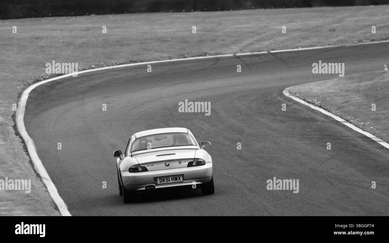 Z3, BMW, bayerischer Automobilhersteller, Roadster, 3Ltr., 2 Sitzer, 2 Türer, 2001, Built America, South Carolina, Werk, Spartanburg, Renntag Cadwell Park. Stockfoto